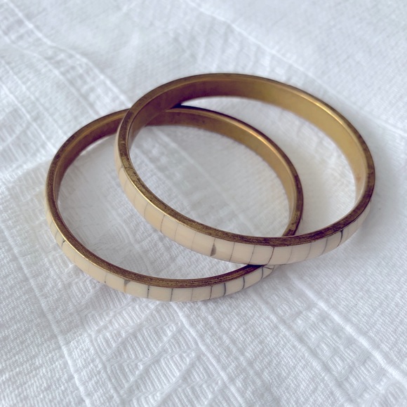 Bracelets - Picture 1 of 2